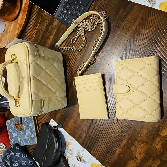 Kate Spade Set - Picture 6 of 16